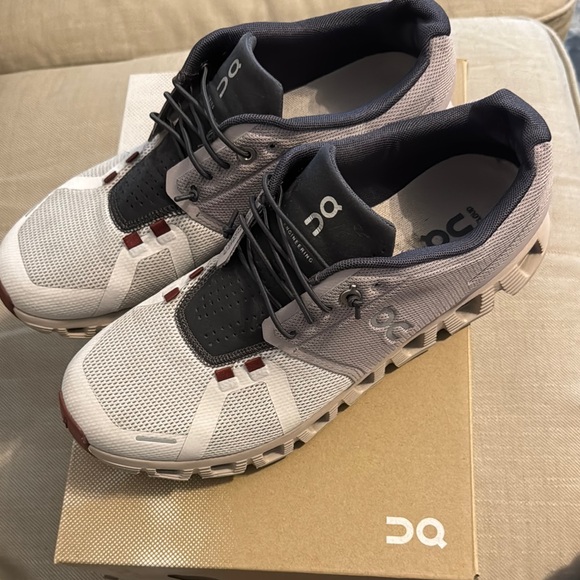 Women’s On Cloud 5 Pearl Frost Size 10 - Picture 2 of 8